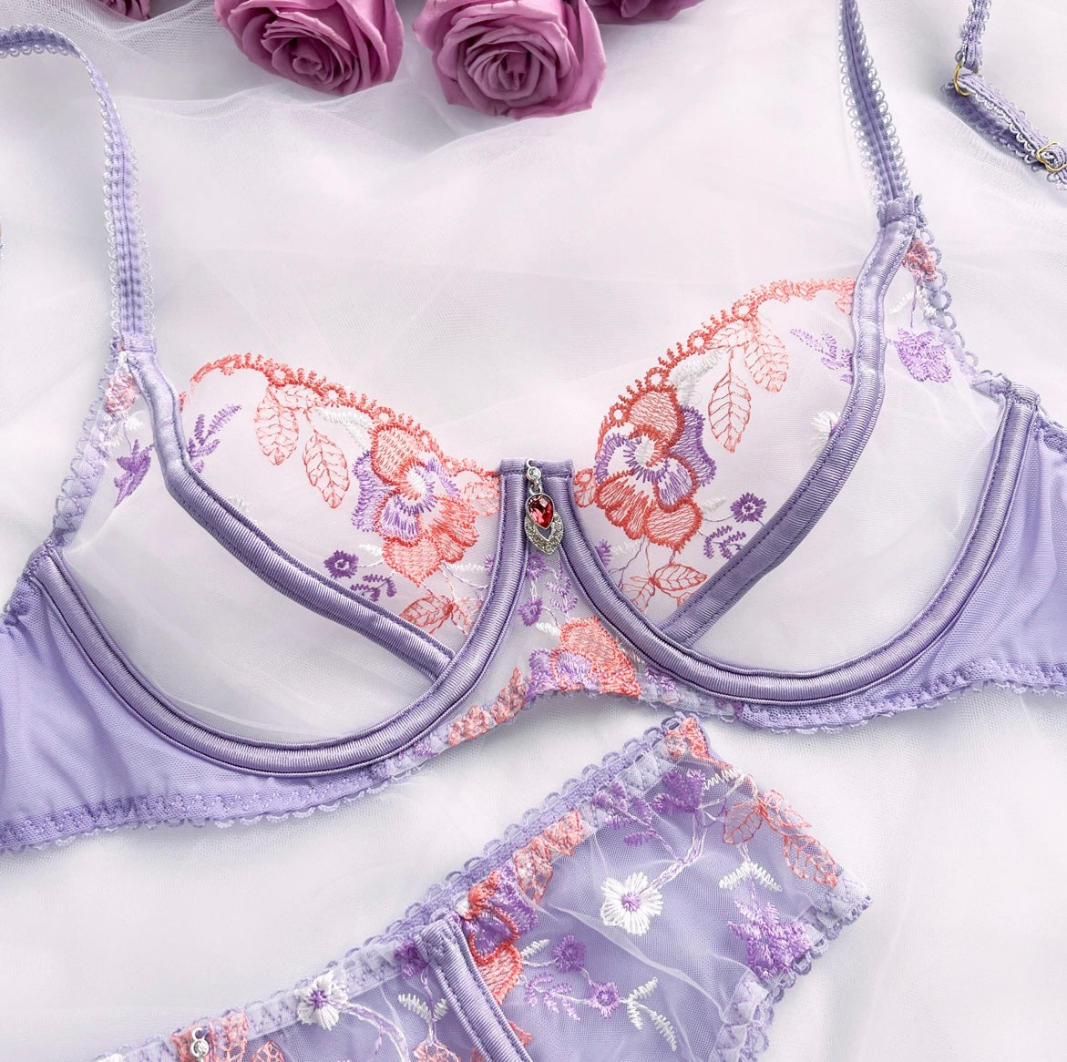 AURORA SET ✨ Matching bra and panty set Size 34B - 38B Color